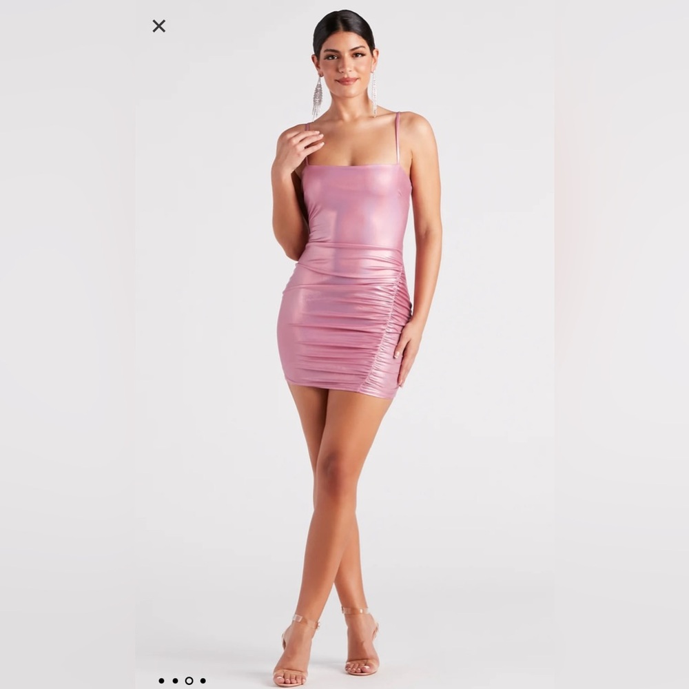 🔴 Metallic Pink Mini Dress